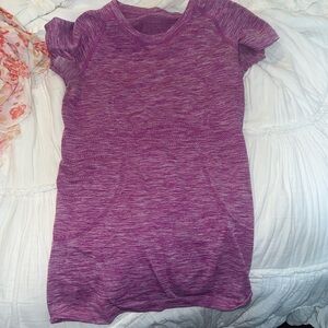 Lululemon workout top